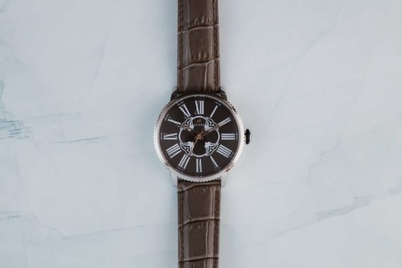 Reloj Centenario XL II Coronería detalle